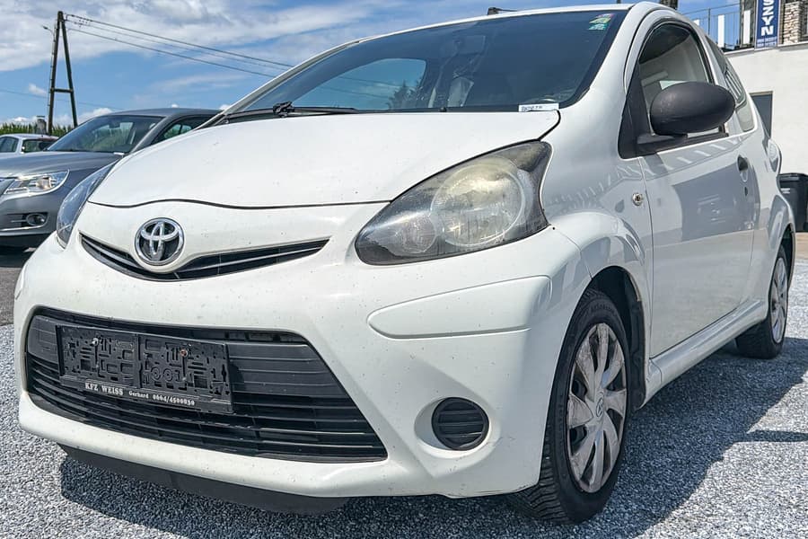 PKW Toyota Aygo 1,0 VVT-i Young